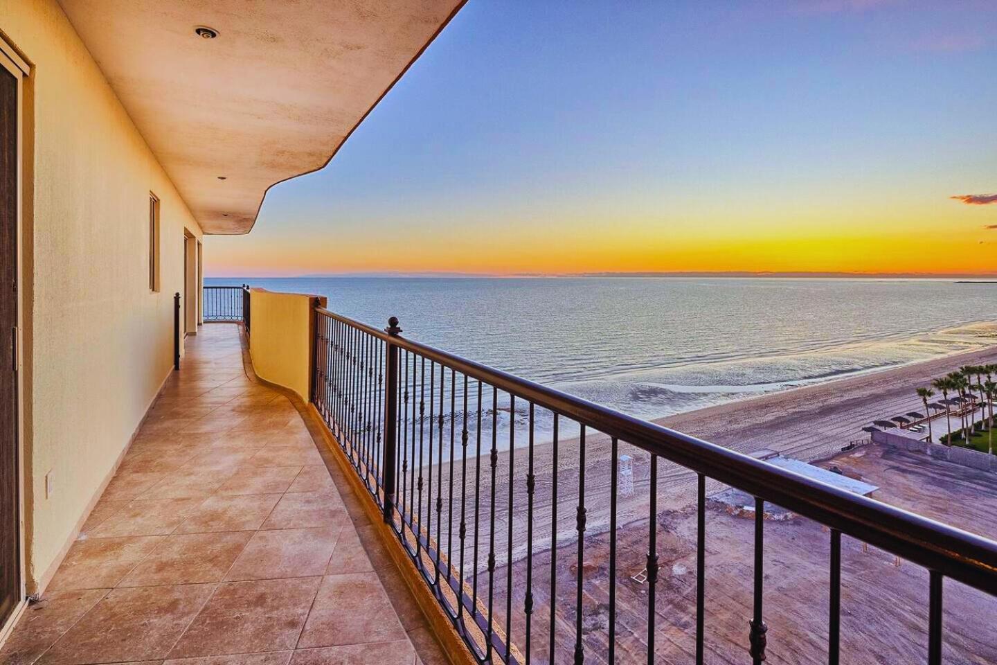 Sonoran Sky Aparthotel Rocky Point Exterior photo